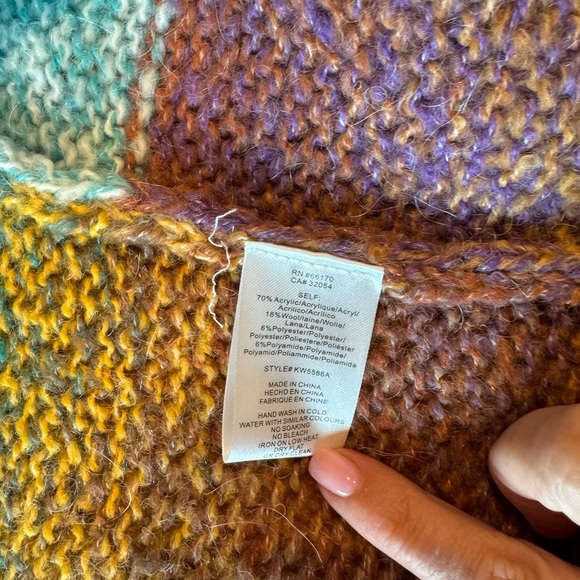 Anthropologie sweater❤️ - Picture 3 of 4